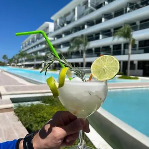  Apartamento Cana Rock Star Luxury Condo, Casino, Golf, Beach In Hard Rock Area República Dominicana