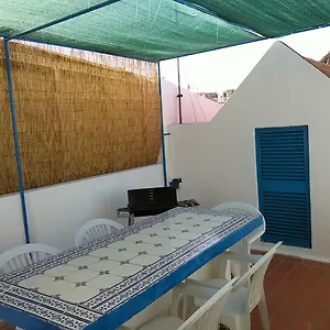 Typical House In The City Center Сasa de vacaciones