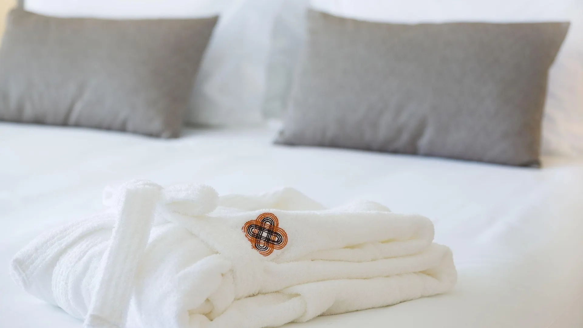 Ozadi Tavira Hotel