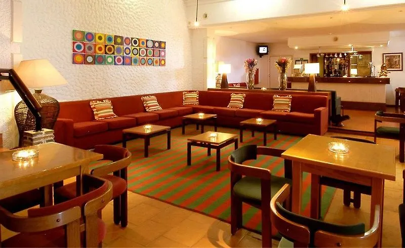 Ozadi Tavira Hotel