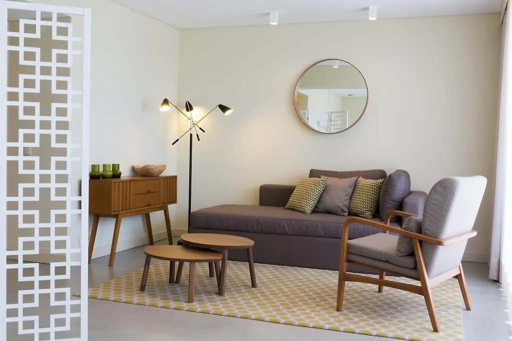 Ozadi Tavira Hotel