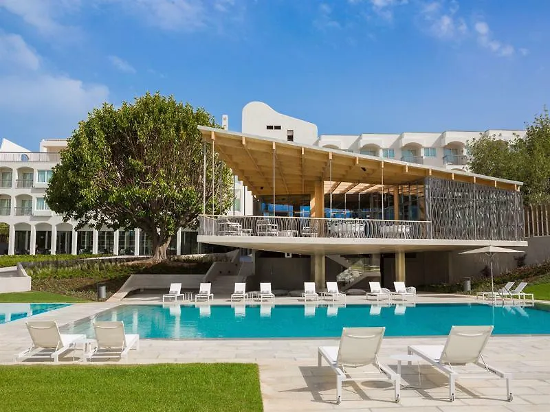 Ozadi Tavira Hotel 4*,